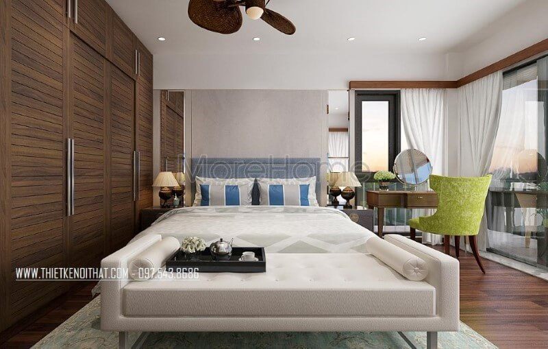 Giường ngủ bọc nệm đầu giường sử dụng sắc xanh dương trẻ trung mang lại ánh nhìn độc đáo cho không gian phòng ngủ vợ chồng.